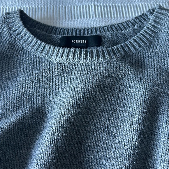 Cropped Knit Sweater - Picture 2 of 4